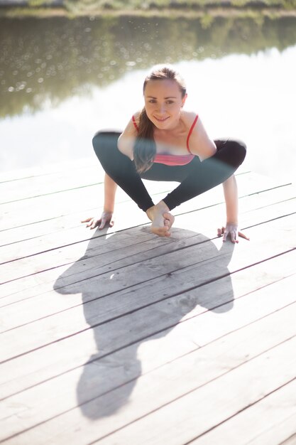 Shoulder-Pressing Pose