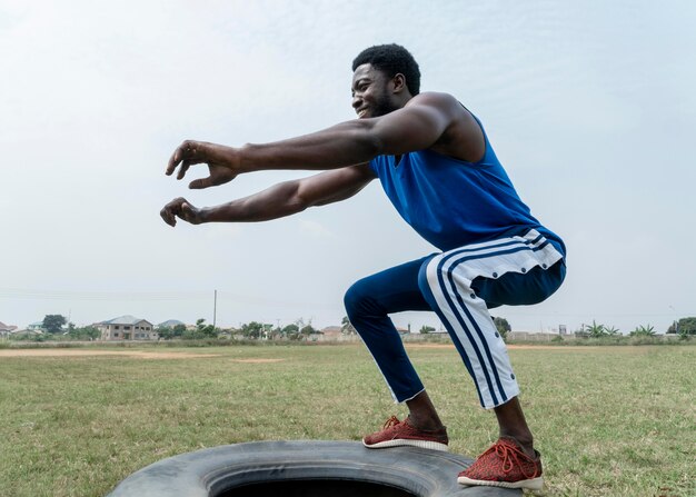 Side view man training outdoor