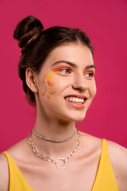 Side view woman with graphic eye makeup