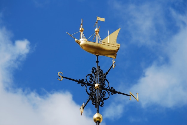 Free Photo sign with a boat