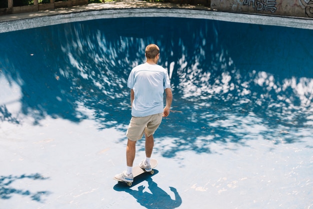 Free photo skater riding and practicing on board