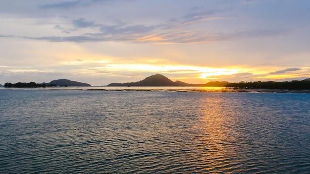 sky island background seascape ocean