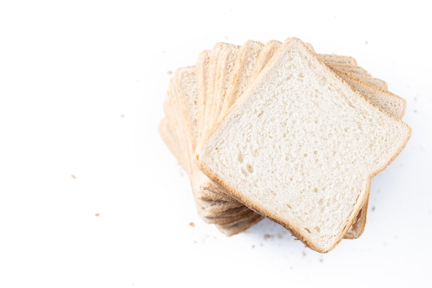 Free photo sliced white bread isolated on white background