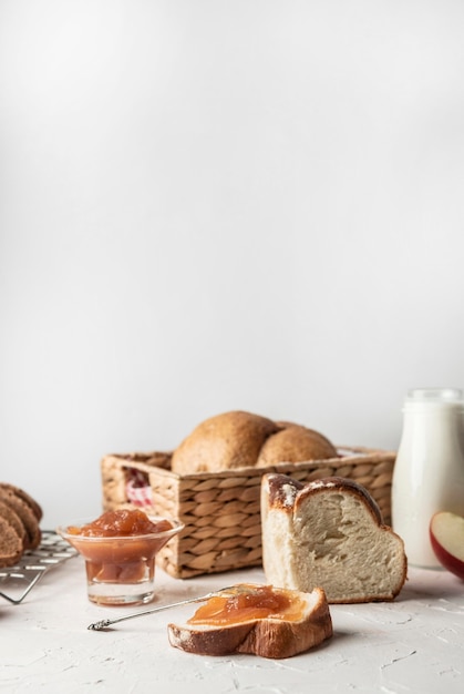 Slices of sweet bread with jam