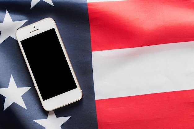 Free photo smartphone on american flag