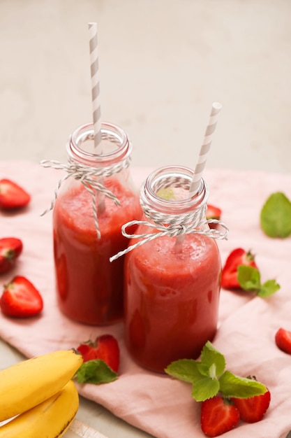 Smoothie drink with strawberries