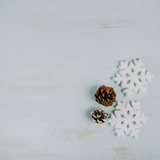 Snowflakes and pine cones