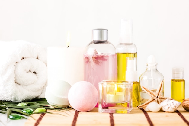 Free photo spa setting with aroma oil, vintage style