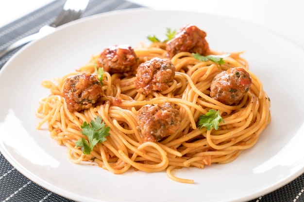 spaghetti and meatballs