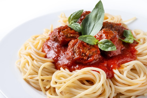 Free Photo spaghetti with meatballs isolated on white background