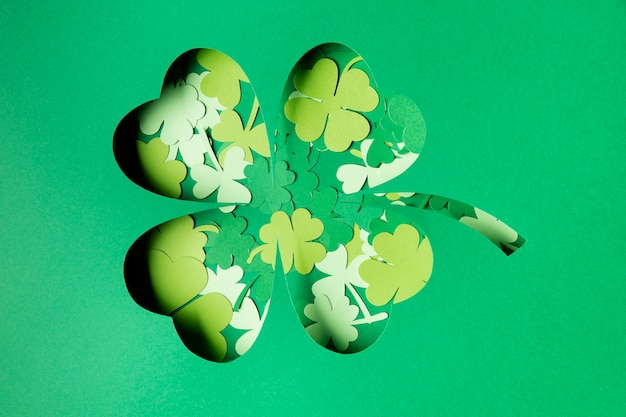 St. patrick' s day concept with clovers