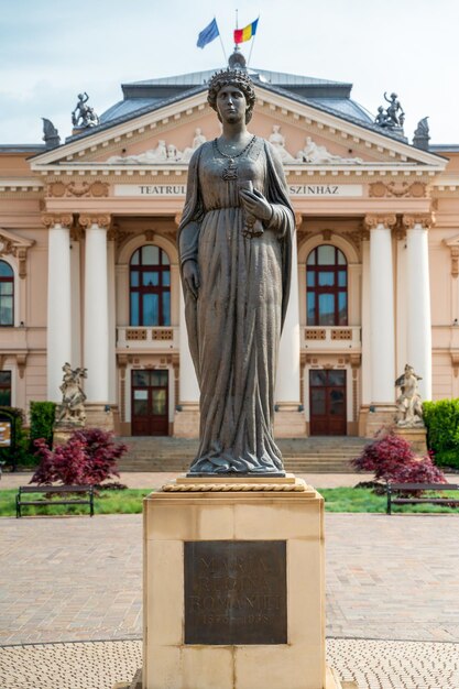 Statue of Queen Marie in Oradea