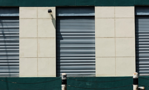 Free photo steel door at a storage warehouse