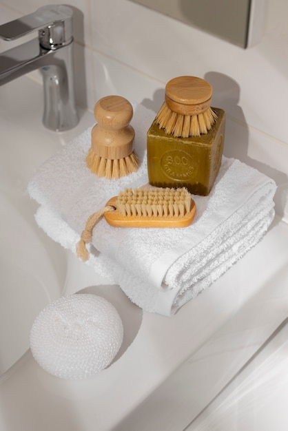 Free photo still life of cleaning tools