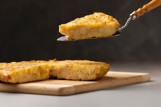 Free photo still life of spanish tortilla