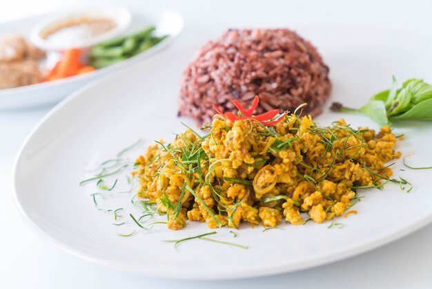 Stir Fried Minced Pork with Hot Yellow Curry