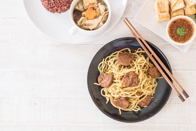 stir-fried noodle - vegan food