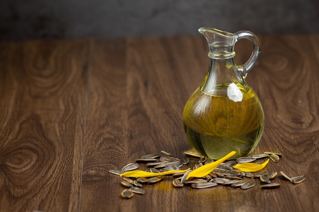 Free photo sunflower oil on the table