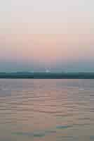 Free photo sunset view at river ganges in varanasi, india