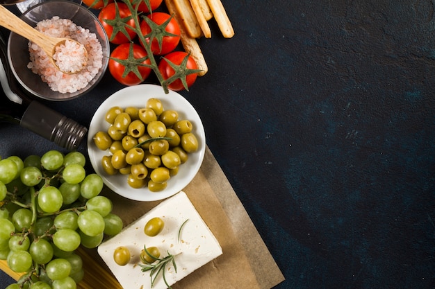 Surface with space for messages and tasty ingredients