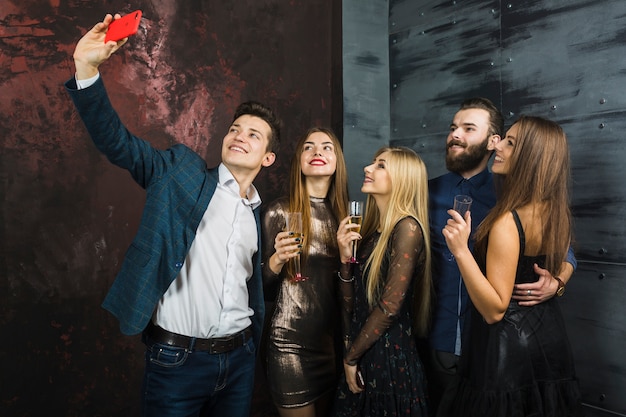 Free Photo taking selfie of new year party