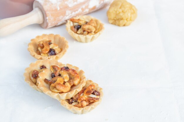 Tart cashew and raisin