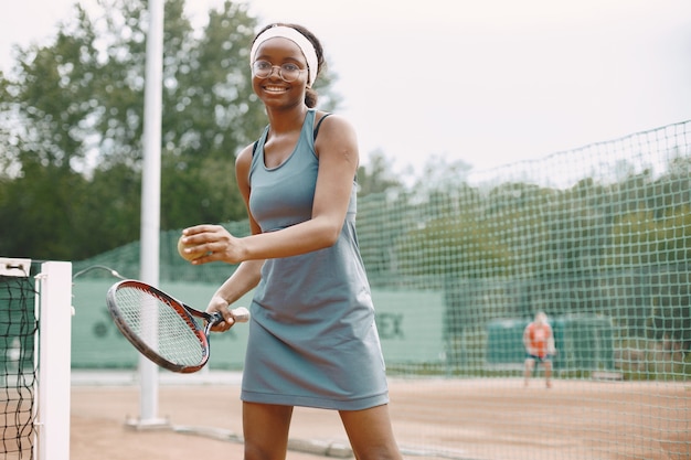 Free Photo tennis player woman focused during play