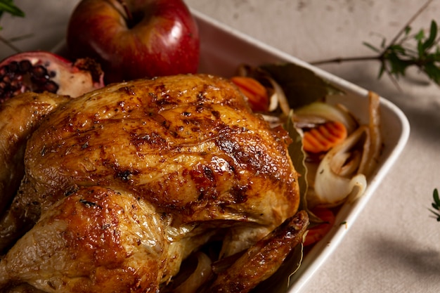 Free photo thanksgiving turkey composition on the table