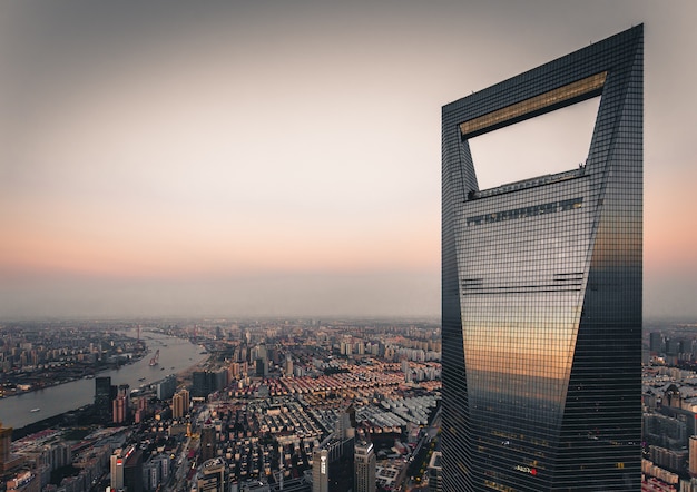 Free photo this shot of swfc, the 2nd tallest building in shanghai