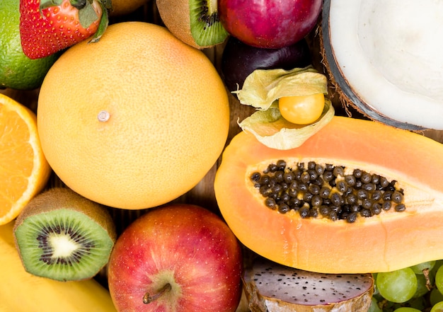 Free photo top view arrangement of exotic fruit