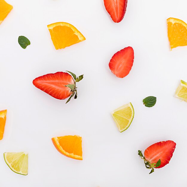 Top view arrangement of pieces of fruit