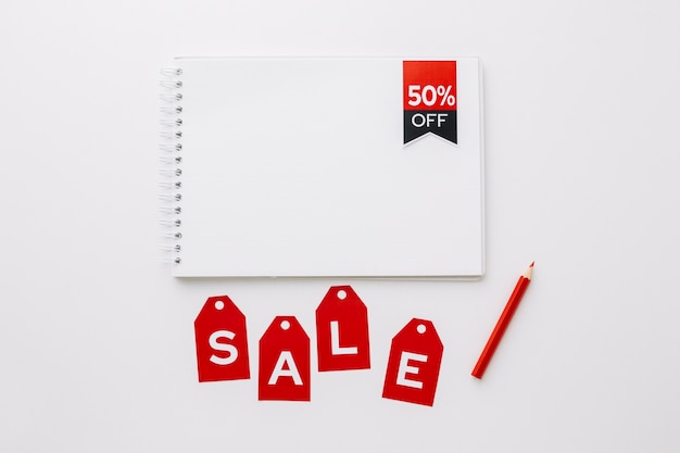 Free photo top view black friday notepad mock-up