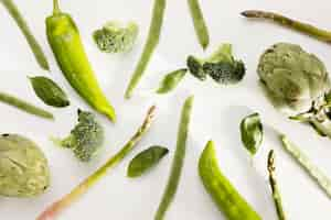 Free photo top view of broccoli with other vegetables