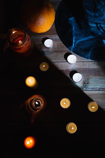 Free Photo top view of candles on table