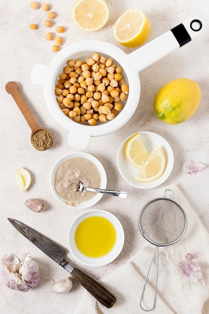 Top view of chickpeas with lemon and garlic