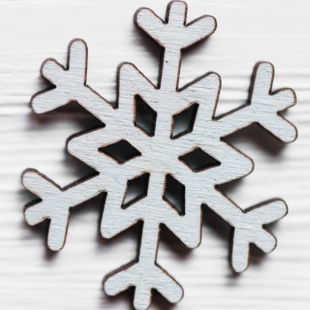 Free photo top view christmas decoration of snowflake