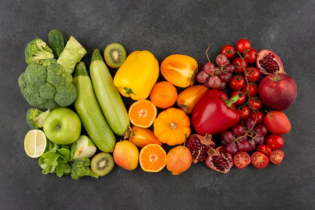 Free photo top view colorful fruits and vegetables