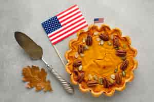 Free photo top view of delicious thanksgiving pumpkin pie