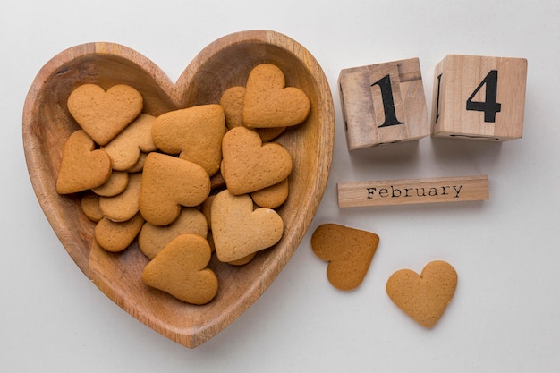 Free photo top view of delicious valentine's day cookies