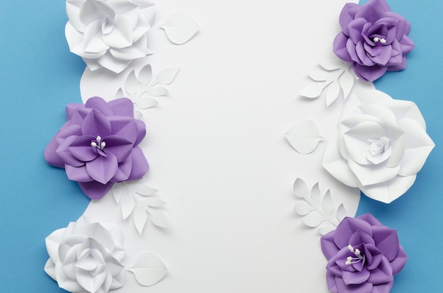 Free Photo top view frame with purple and white flowers