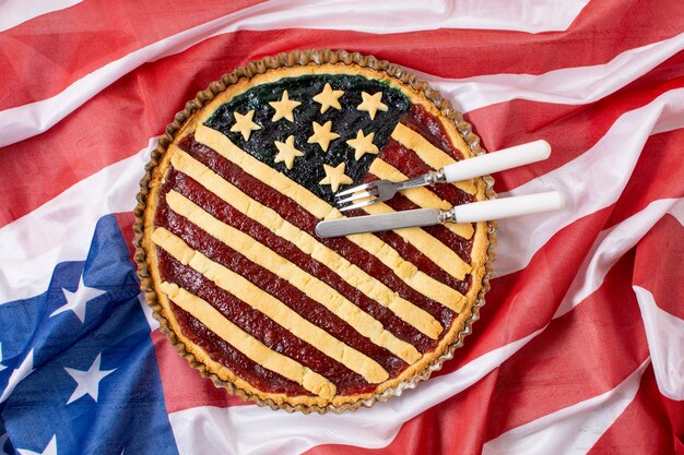 Free Photo top view independence day pie on usa flag