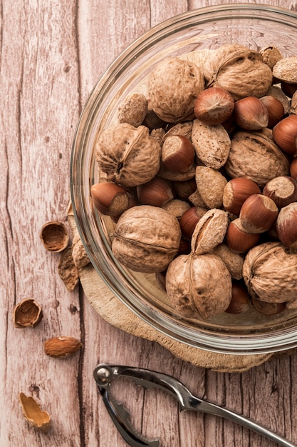 Free photo top view of nuts in bowl