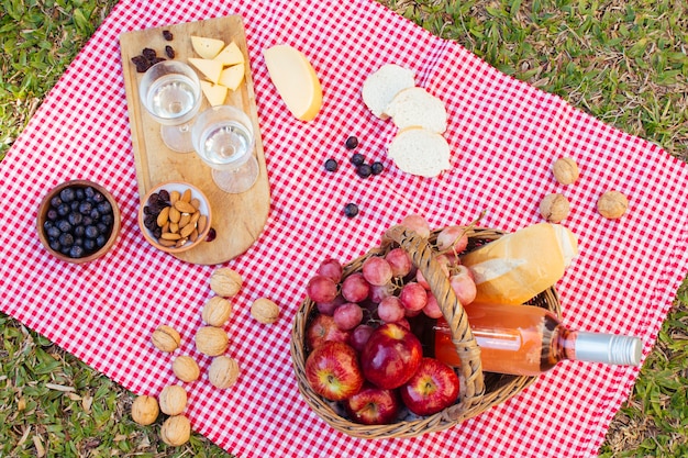 Top view picnic arrangement