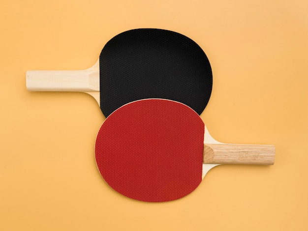 Free photo top view of ping pong paddles