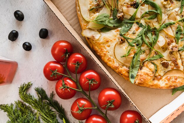 Top view pizza with tomatoes