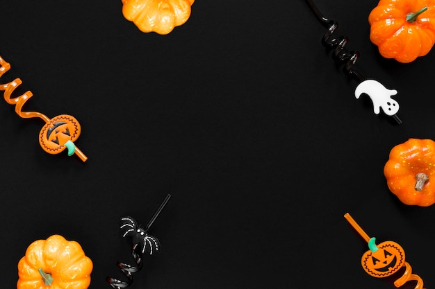 Free Photo top view spooky halloween elements with copy space