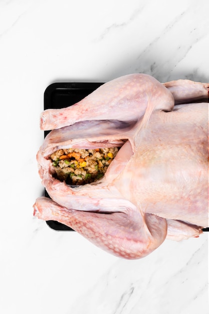 Free photo top view stuffed turkey on tray