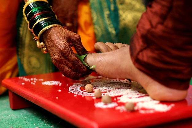 Free photo tradition of getting married in hindu religion