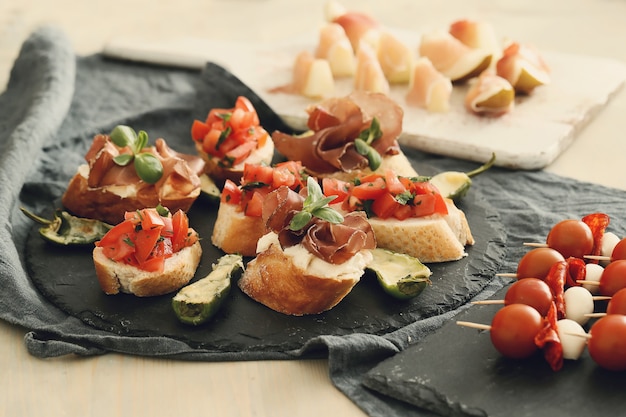 Free Photo traditional spanish tapas