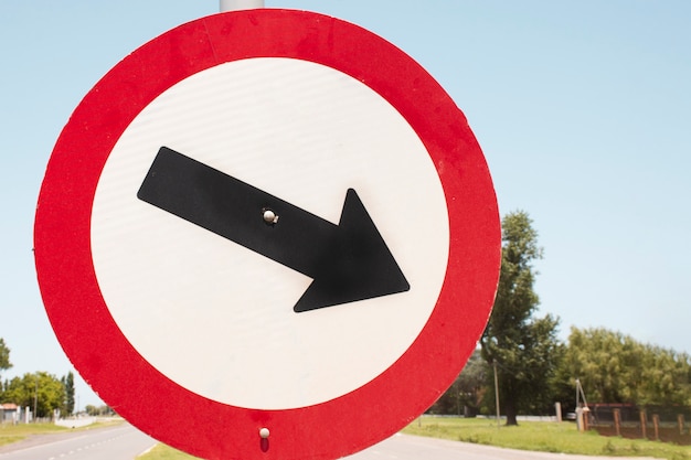 Free photo traffic arrow sign outdoors in the street